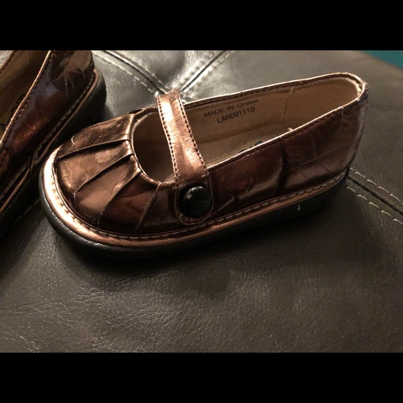 Itzy Bitzy squeaker shoes (no squeakers) - Picture 3 of 6